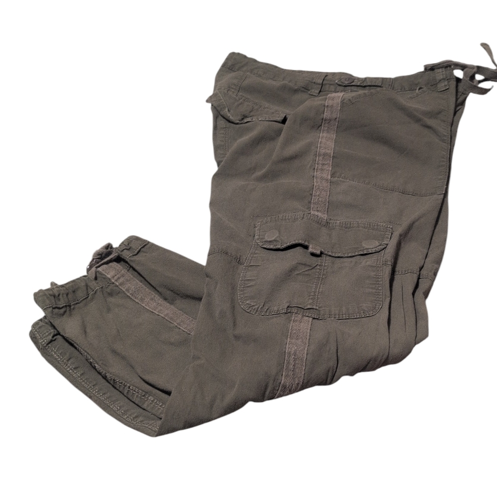 Women’s Cropped Cargo Pants Size 6 Green Utility Mid Rise Pocket Casual Y2K